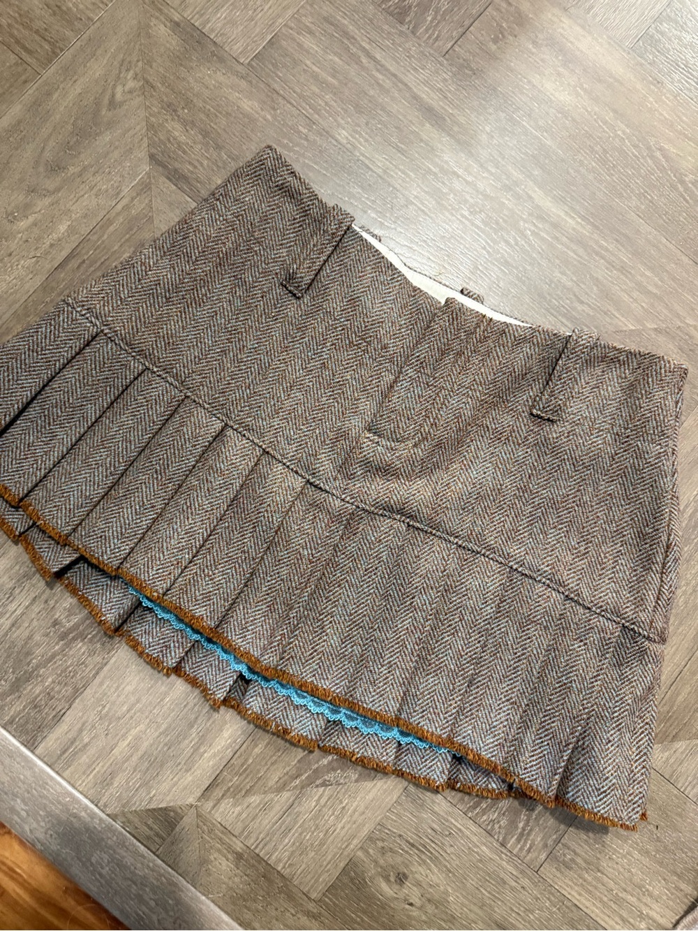 Vintage Y2K Abercrombie & Fitch Pleated Tweed Wool and Silk Mini Skirt - Picture 2 of 7